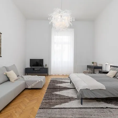 Center With Balcony Appartement Budapest
